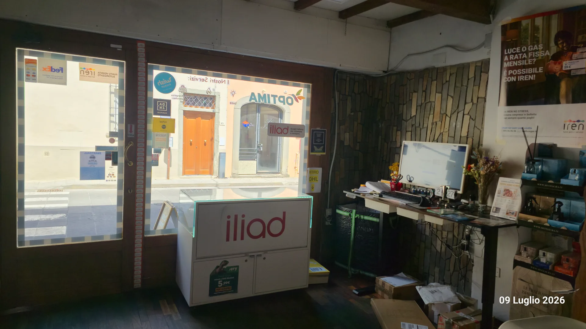 Ingresso e postazione del negozio SMARTCALL